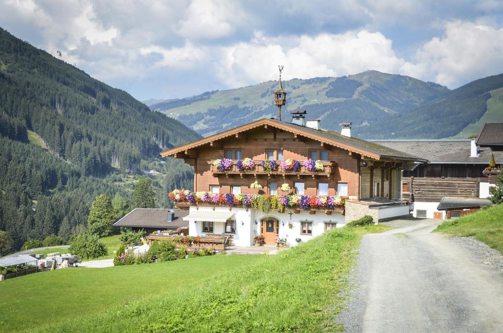 Ferienhof Woelflbauer Saalbach-Hinterglemm Esterno foto